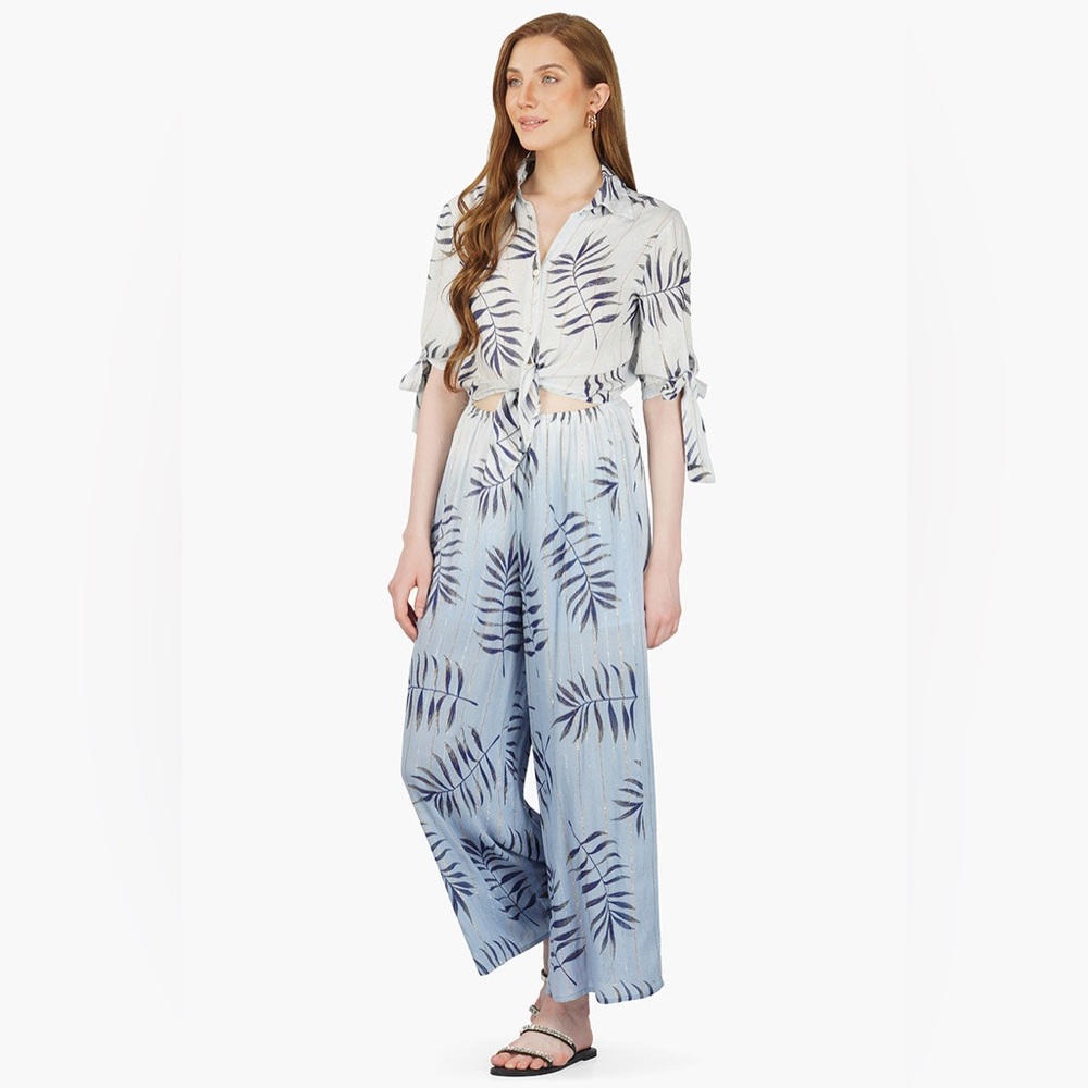 American & Beyond IRIS ARECALE JUMPSUIT
Size Small cut out jumpsuit